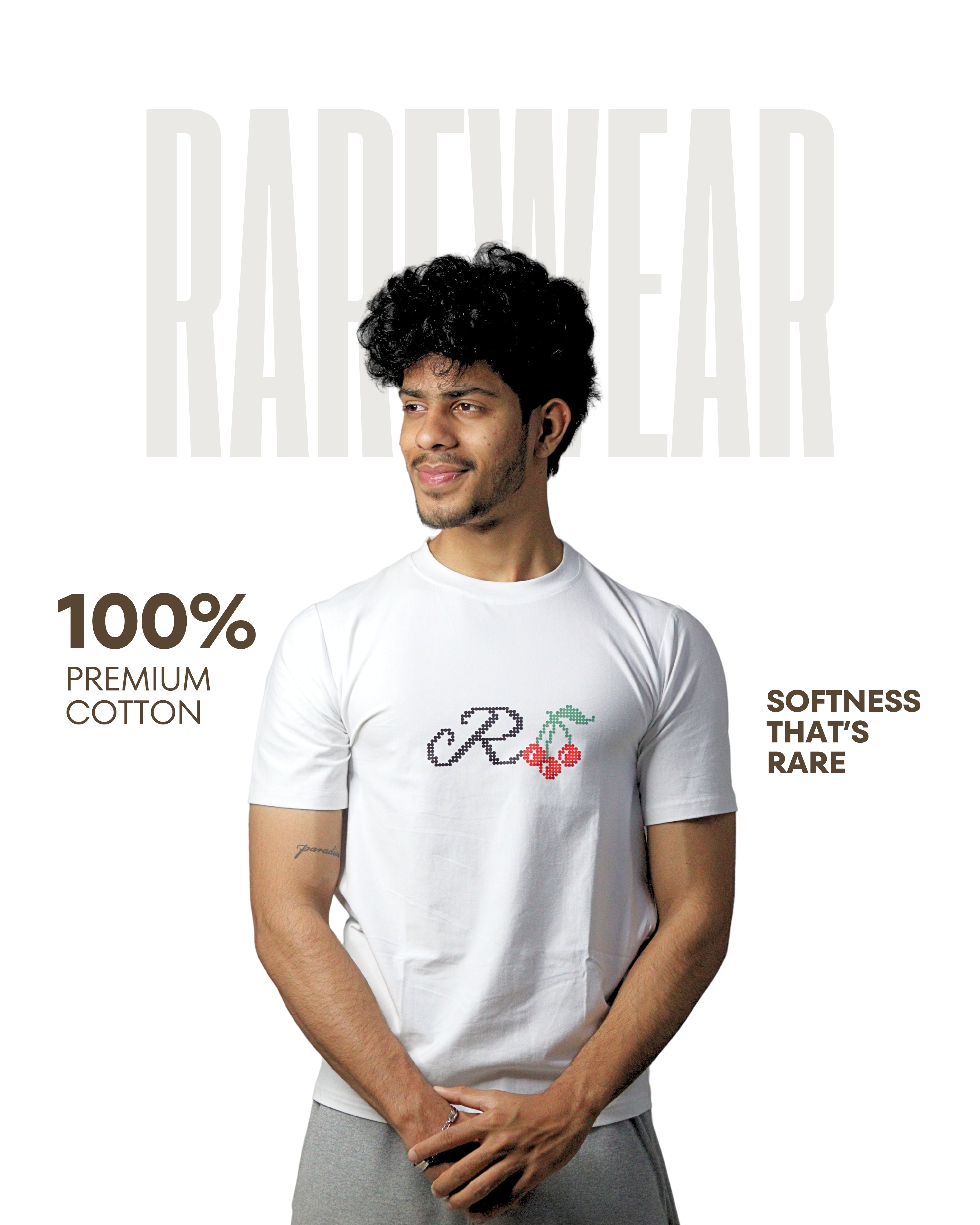 REGULAR FIT GRAPHIC PRINT T-SHIRT - WHITE